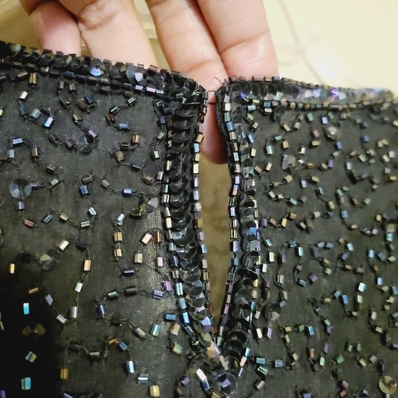 VINTAGE | Women's Black 100% Silk Sequin Short Sleeve Blouse (Size Medium) - Picture 15 of 16